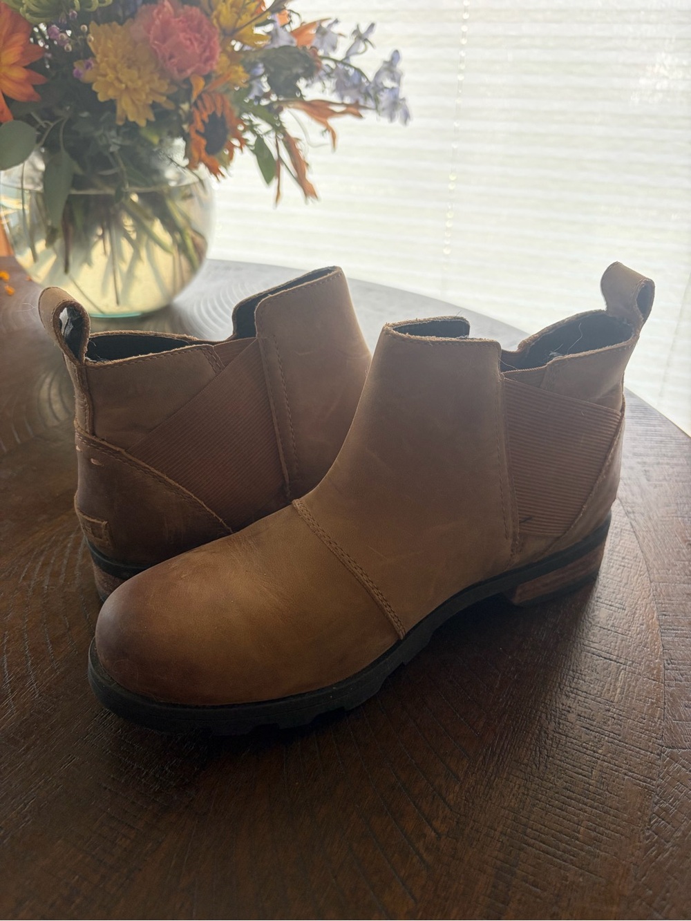 Sorel Tan Leather Chelsea Ankle Booties - Picture 2 of 4